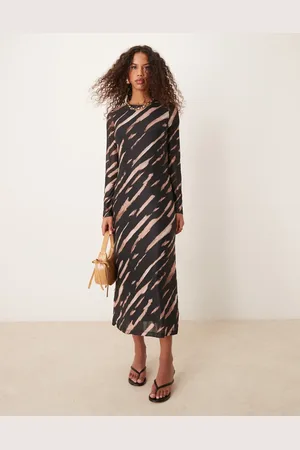 New Look Long sleeve mesh midi dress in tiger pattern