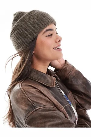 Pieces® Chunky ribbed beanie in brown