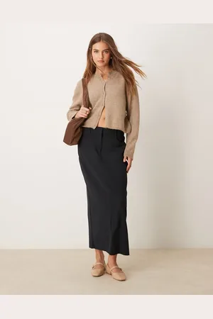 Abercrombie & Fitch Mid rise tailored maxi skirt in black