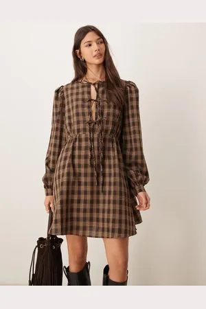Glamorous Long sleeve mini smock dress with front ties in pink brown check
