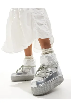 South Beach Lace up snow boots in