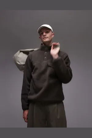 ARKET Pull-on fleece jacket with flap front pocket in mole-Neutral