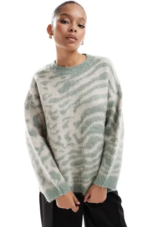 ONLY Round neck animal print jumper in light green and white