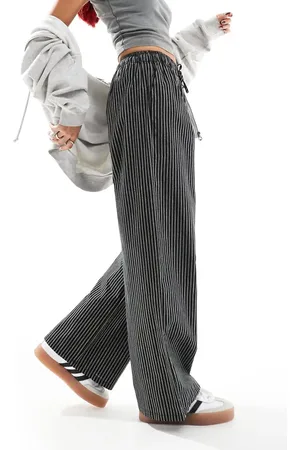 Daisy Street Wide leg pull on pants in black and white stripe