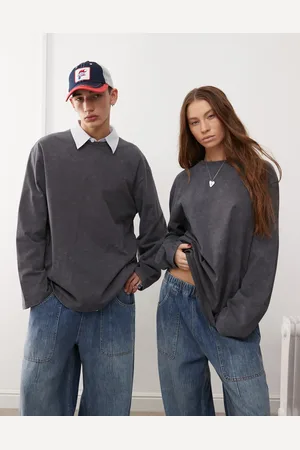 Reclaimed Unisex oversized skater long sleeve t-shirt in washed -Grey