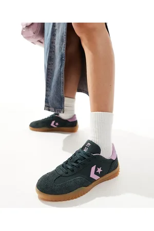 Converse Run Star Ox sneakers in and pink