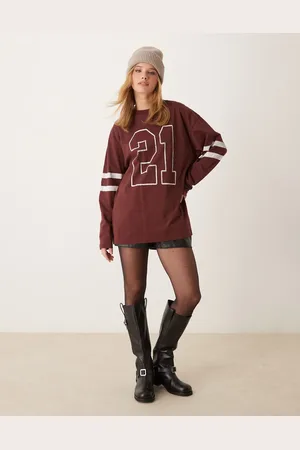 Miss Selfridge Long sleeve graphic varsity tee in -Brown