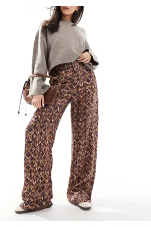 SCALPERS Pants in -Brown