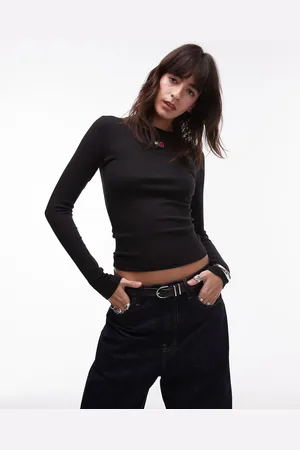 Tommy Hilfiger Slim badge long sleeve t-shirt in