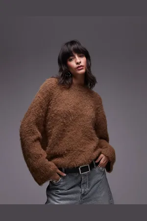 Topshop Knitted ultra fluffy oversized jumper in -Brown