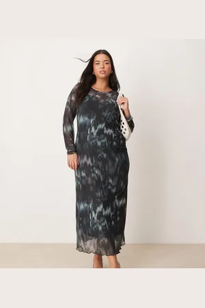 New Look New Look Curve mesh ruched midi dress in green pattern
