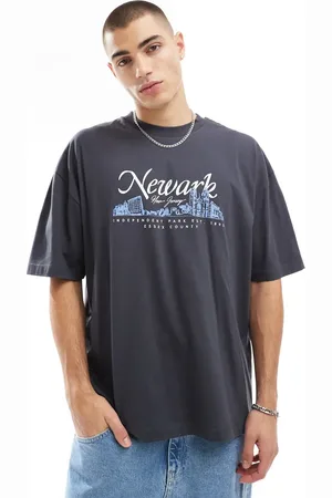 ASOS Oversized t-shirt with city front print in charcoal-Grey
