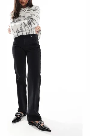Pull&Bear Mid waist straight leg jeans in