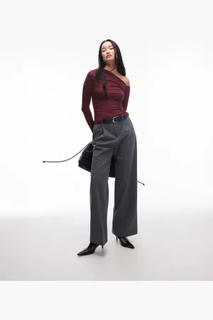 Nialaya Cleo off-shoulder slinky top in -Red