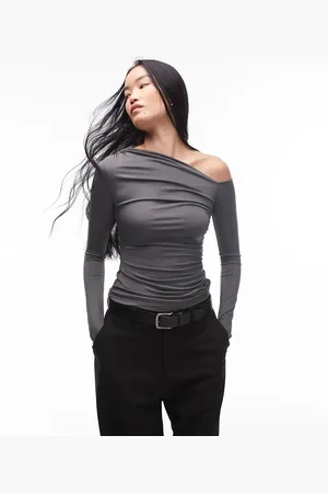 Nialaya Cleo off-shoulder slinky top in -Grey