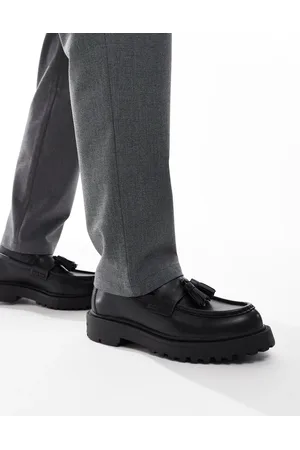 Pull&Bear Chunky tassel loafers in