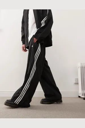 adidas Adilenium Season 3 track pants in -Navy