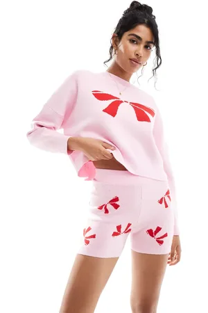 Cotton On Cotton On novelty knitted shorts in checkered bow (part of a set)-Pink