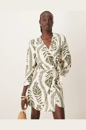 JDY Wrap kimono dress with khaki palm print-White