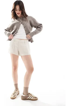 Hollister Low rise linen look shorts in -Neutral