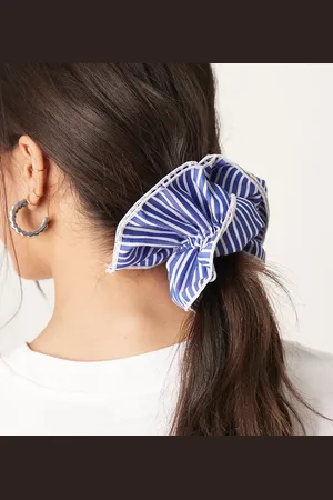 DesignB London And white stripe scrunchie