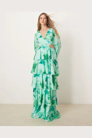 Pretty Lavish Cut out tiered ruffle maxi dress in print-Multi