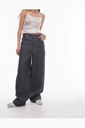 Topshop Gilmore boyfriend lowslung jeans in raw