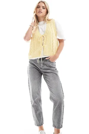 Pull&Bear Petite high rise mom jeans in