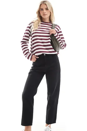 Pull&Bear Petite high rise mom jeans in washed