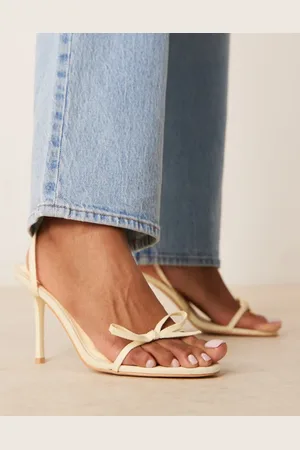 Glamorous Bow heeled sandals in lemon yellow