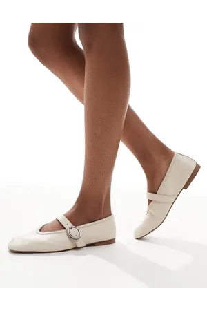 Schuh Lavena mary jane flats in leather-White