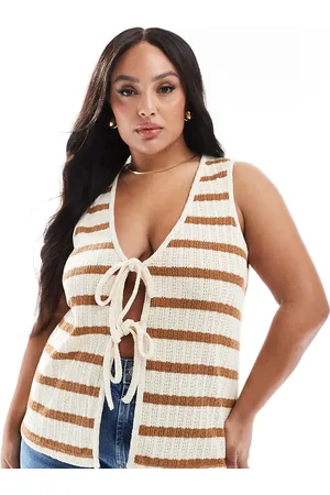 New Look New Look Curve tie front knitted vest in black and white stripe