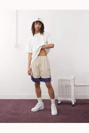 New Era Contrast panel mesh shorts in -White