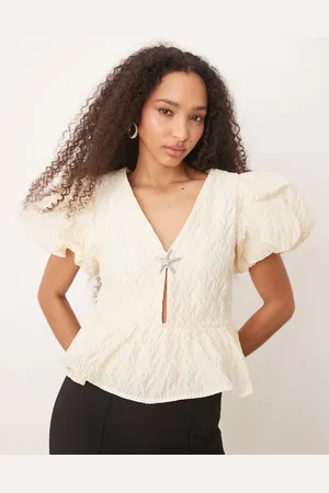 Sister Jane Dream puff sleeve top in -White