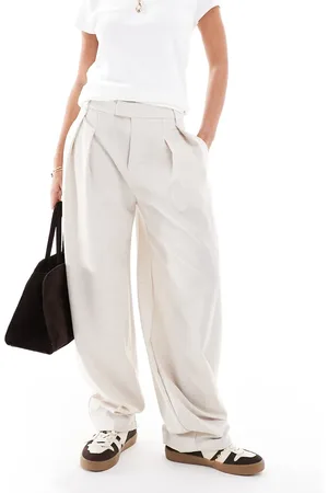 Bershka Wide leg pleated front tailored pants in -Neutral