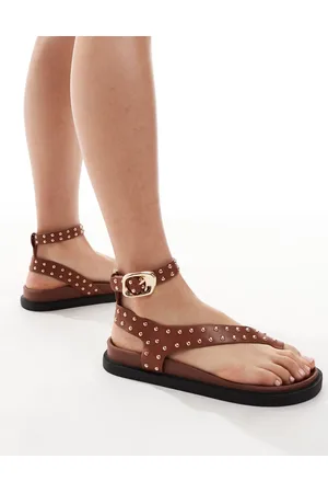 London Rebel Flat stud toe loop sandals in tan-Brown