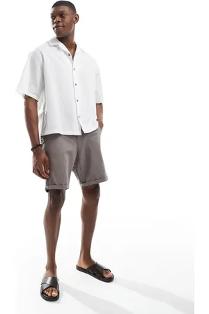 Brave Soul Chino shorts in -Neutral