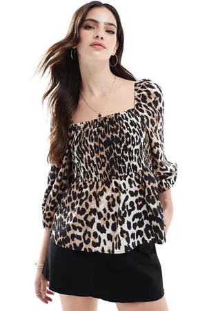 VERO MODA Smocked top with square neck in print-Multi