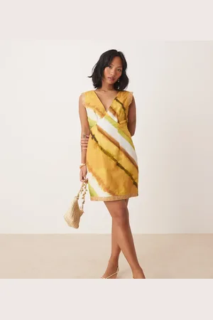 Never Fully Dressed Petite frill hem mini shift dress in print-Multi