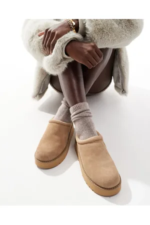 Stradivarius Platform fluffy leather mules in -Neutral