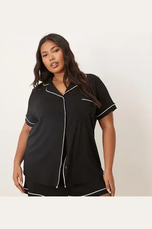 ASOS ASOS DESIGN Curve super soft short sleeve shirt and shorts pyjama set in