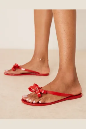 Glamorous Bow thongs in