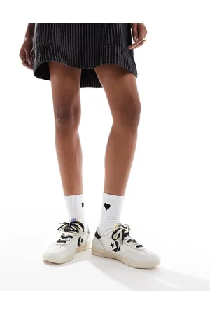Converse Run Star Ox sneakers in