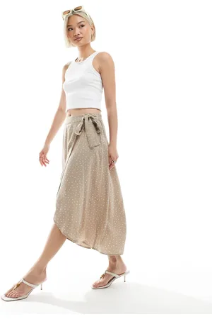 Pieces® Wrap midi skirt in beige spot print-Neutral