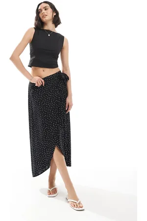 Pieces® Wrap midi skirt in print