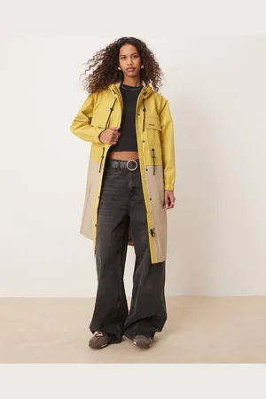 Barbour Evie showerproof rain coat in beige-Neutral