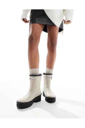 Barbour Portree short gumboots in sand-Black