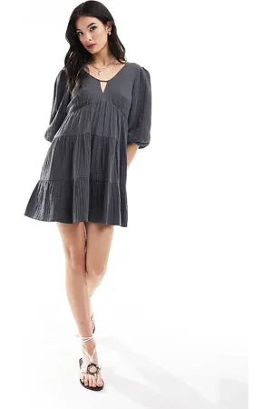 Iisla & Bird Tiered mini summer dress in charcoal-Grey