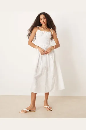 New Look Milkmaid broderie strappy midi dress in