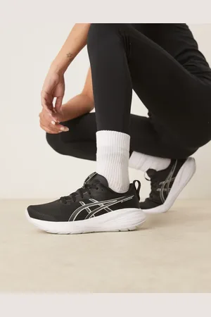 Asics Gel-Cumulus 27 running trainers in and concrete